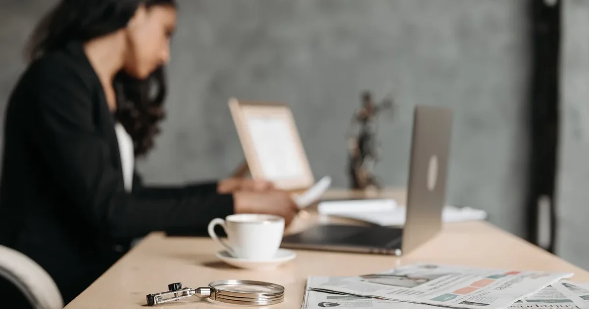 Desk Posture: The Evidence-Based Guide to Protect Your Back